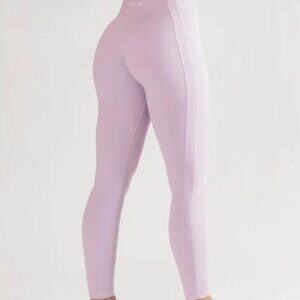 ALPHALETE LAVENDER PULSE KINETIC LEGGINGS - SIZE M